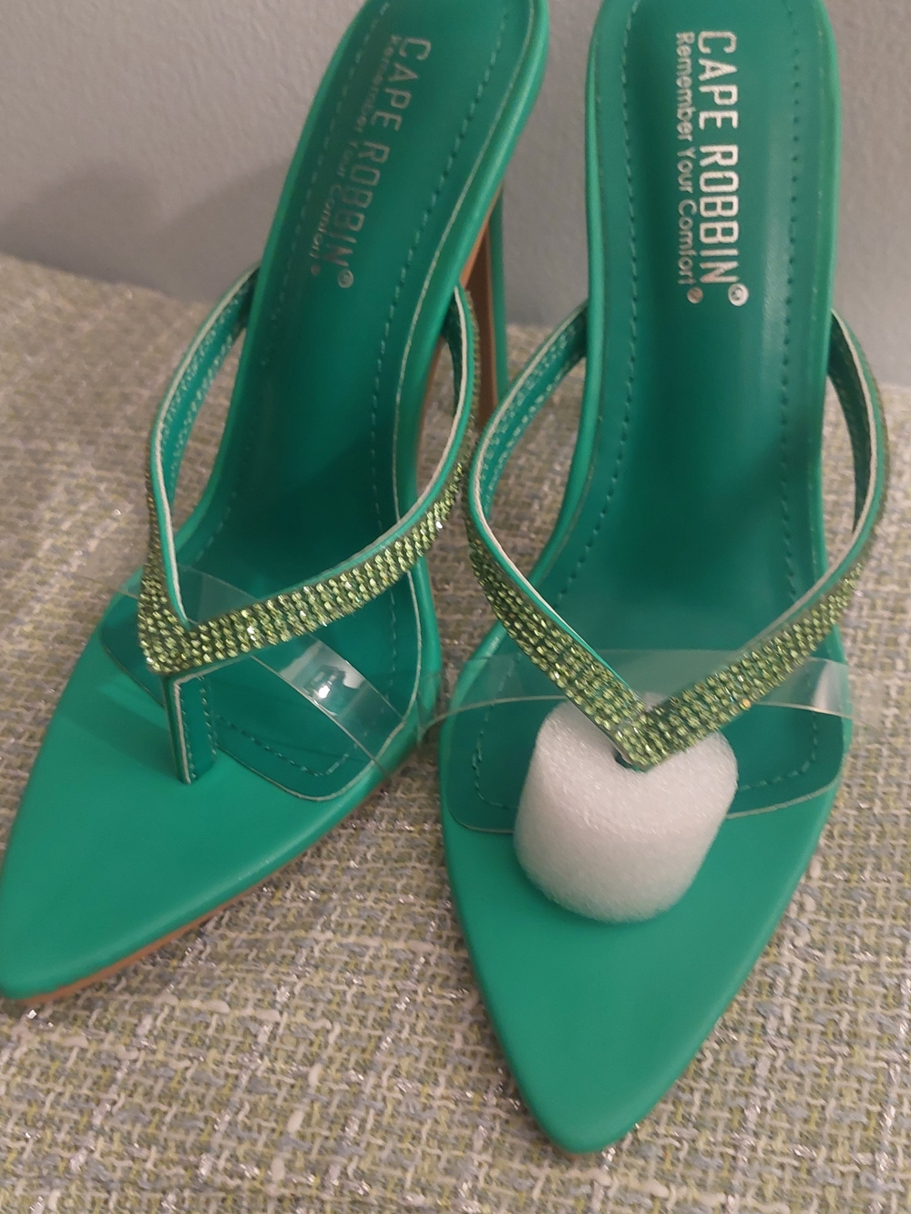 Cape Robbin Green Pointed-Toe Slide Heels